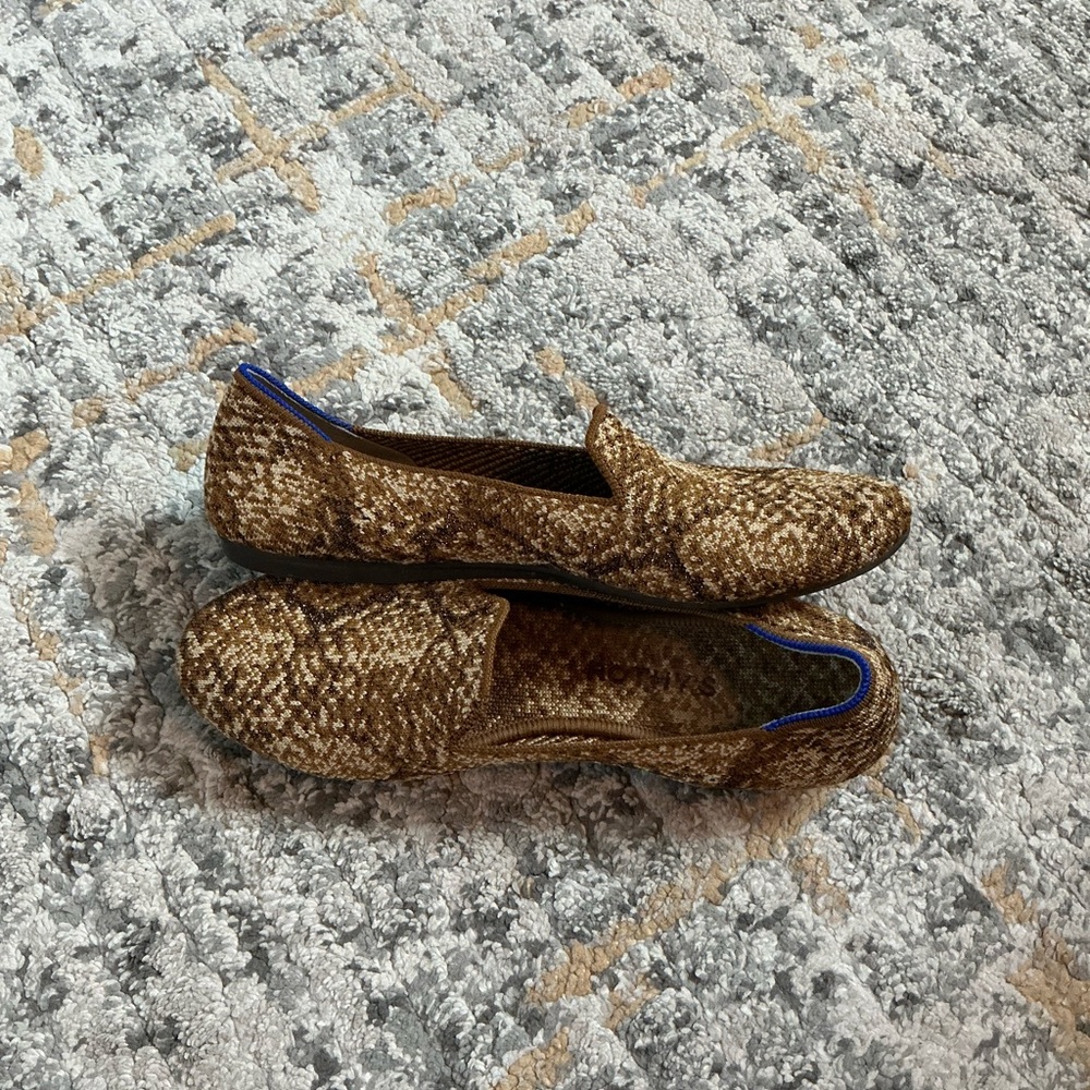 ROTHY’S LOAFER IN BRONZE PYTHON! EUC! SIZE 8 - image 5